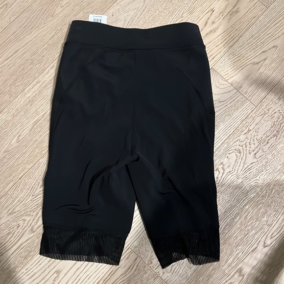 Bum lifting and sculpting shorts - Picture 2 of 5